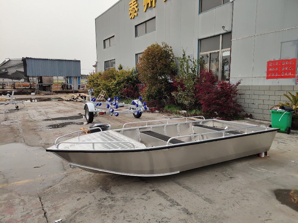 快艇360型后操